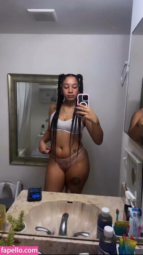 jolenciaga onlyfans striptease