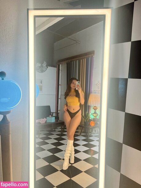 Lea Martinez onlyfans free