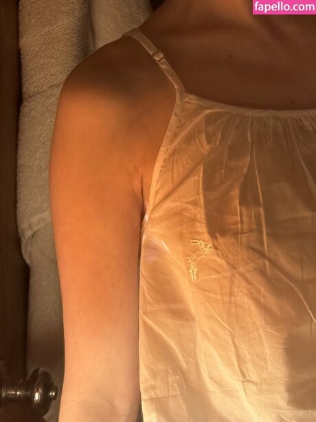 zoeplzshutup onlyfans nudes