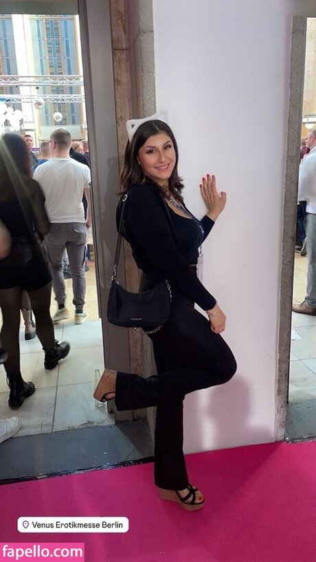 July Johnson onlyfans nude leaks