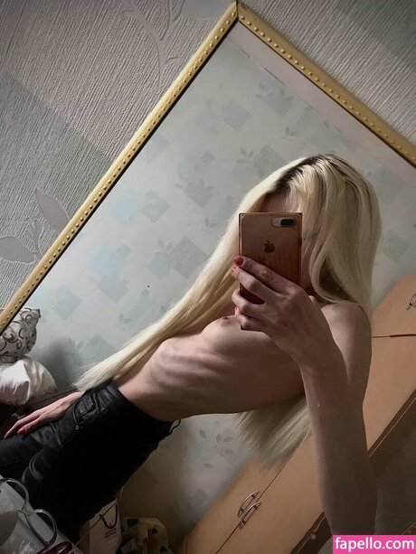 La Strawberry onlyfans nude leaks