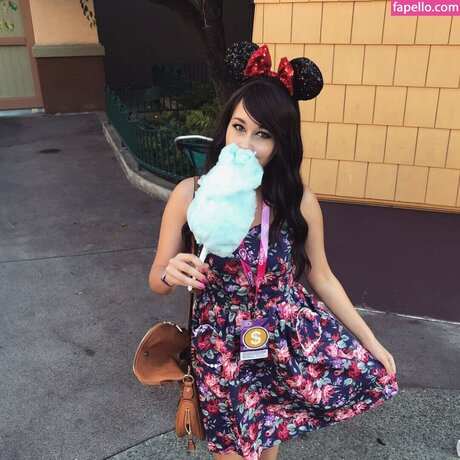 junelapine onlyfans nudes