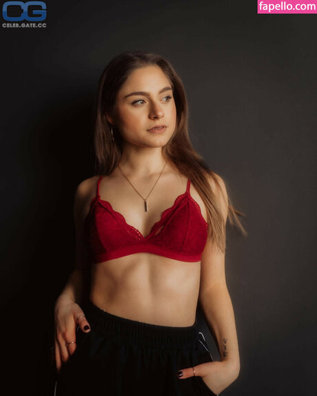 Alinakhani onlyfans page