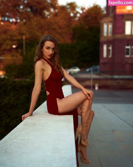 Larissa Schmiederer porn leaked onlyfans