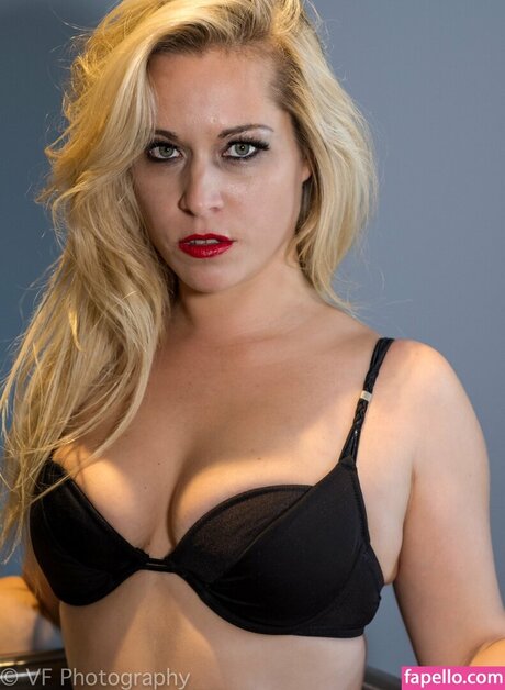 Eve On Adultfolio xxx only fans