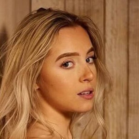 Alexia Woods onlyfans leaked sex