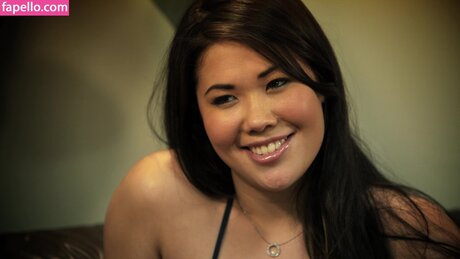 London Keyes naked onlyfans pics