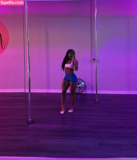 Tiara Howard onlyfans leaks nudes