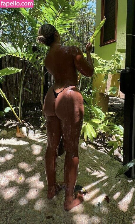 Natalie Gessey onlyfans photo