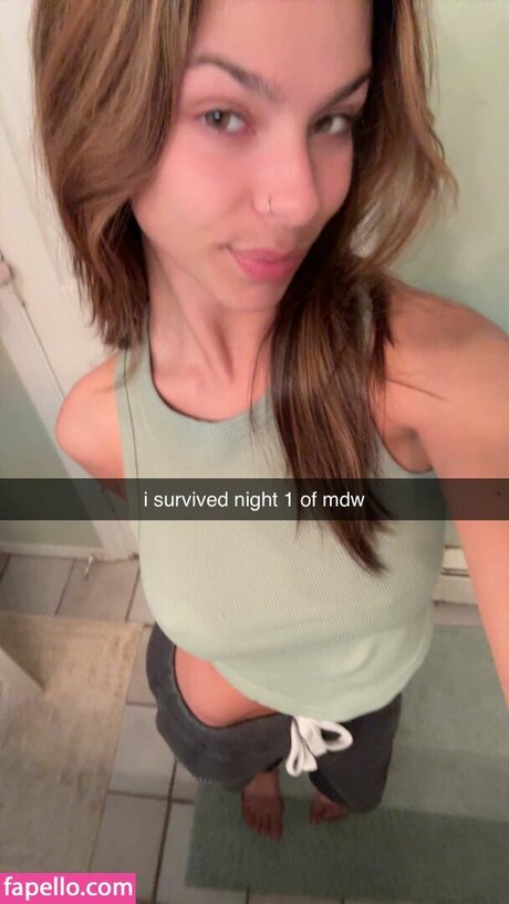 Julia Carrano onlyfans naked leaks