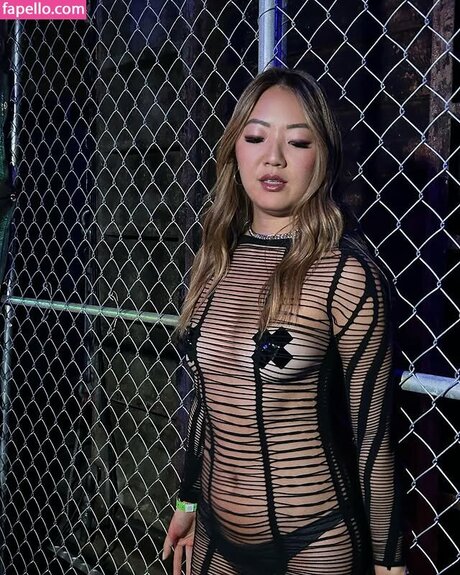 Simona Shao on onlyfans