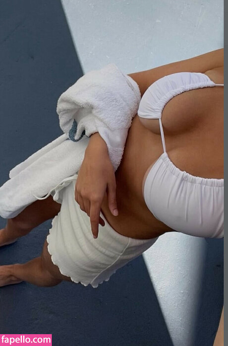 Marianne Filiatrault onlyfans photos