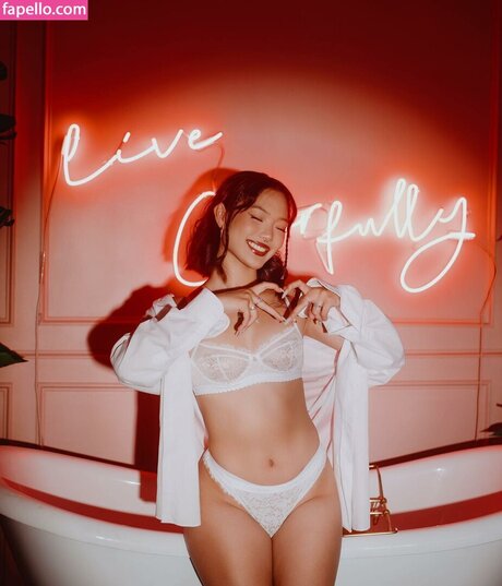 My Tien Tran naked only fans