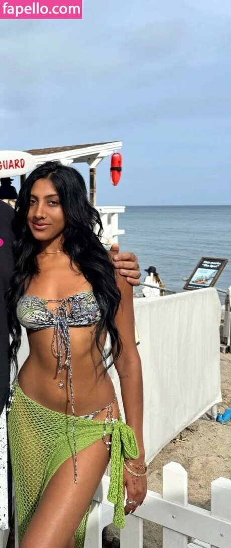 Lara Raj onlyfans leaks xxx