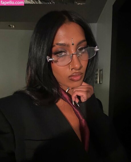 Lara Raj onlyfans xxx