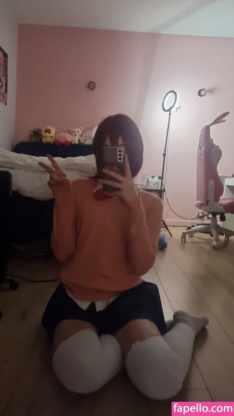 leikyu naked only fans