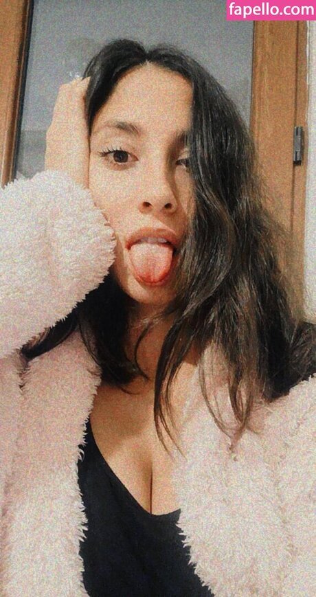 Kybeleniz onlyfans strip tease