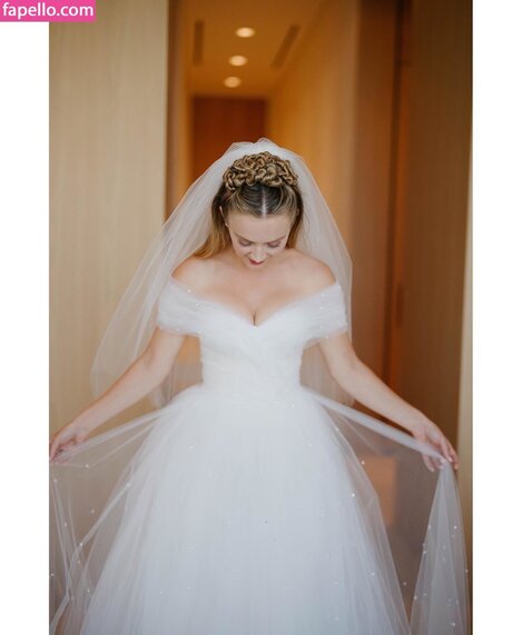 Billie Lourd onlyfans leaks naked