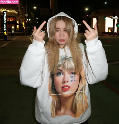 Liltaybepoppin onlyfans star