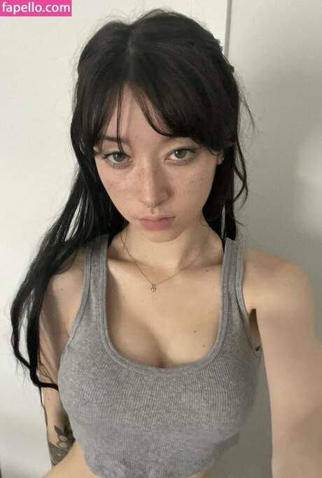 kaerisake onlyfans strip