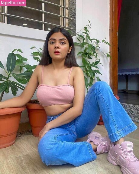 Akshita Rai Shrivastava onlyfans leak porn