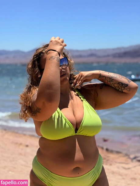 Mikayla Shea nude onlyfans