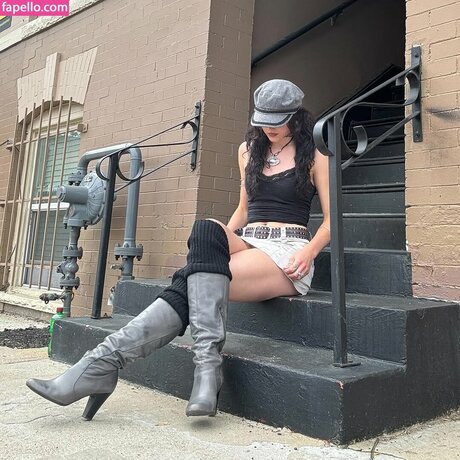 nothin but nelly  self-portrait