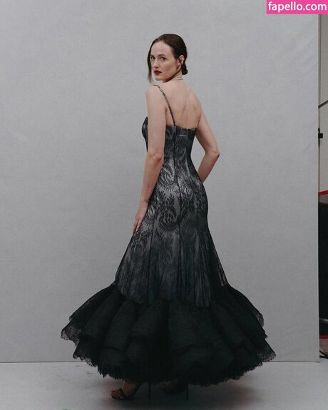 Renate Reinsve onlyfans leak ass