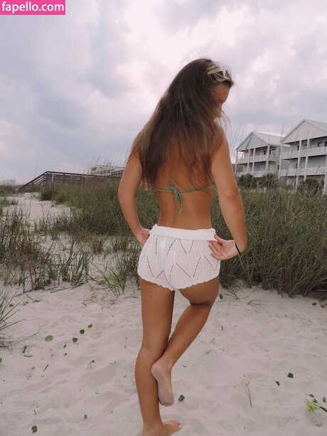 Sophia Sentner nude onlyfans