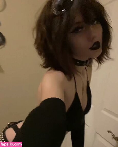 Trinity Manaj onlyfans leaked