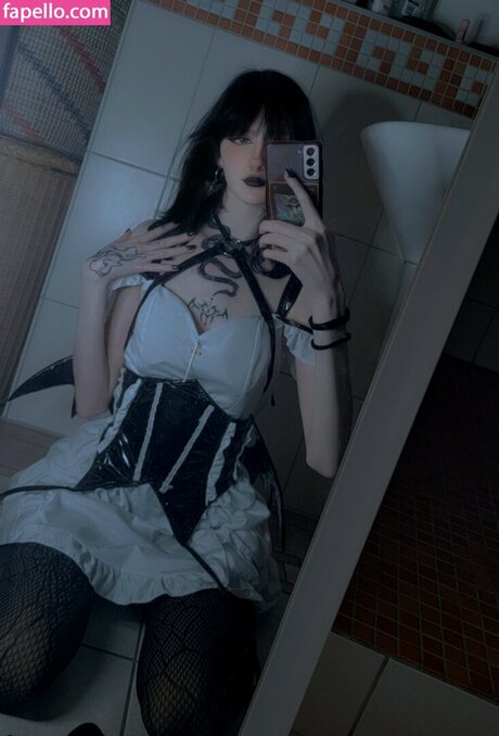 Sm0ltiddym0thgf en onlyfans