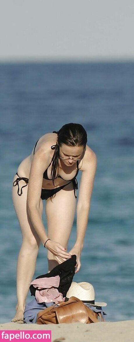 Alexis Bledel  image