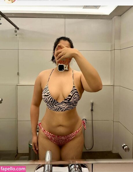 Nikita Sharma leaked onlyfans