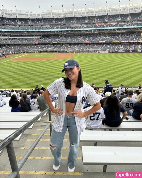 Izzy Moreno onlyfans sex leaks