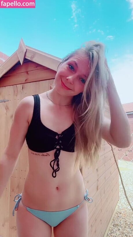 trans asian onlyfans adult selfie