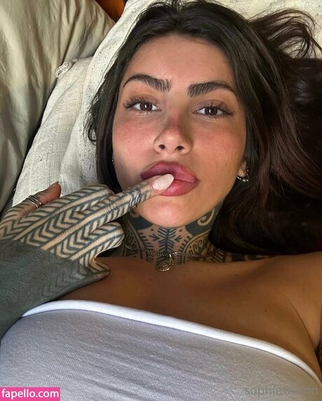 sophiewrenn onlyfans xxx