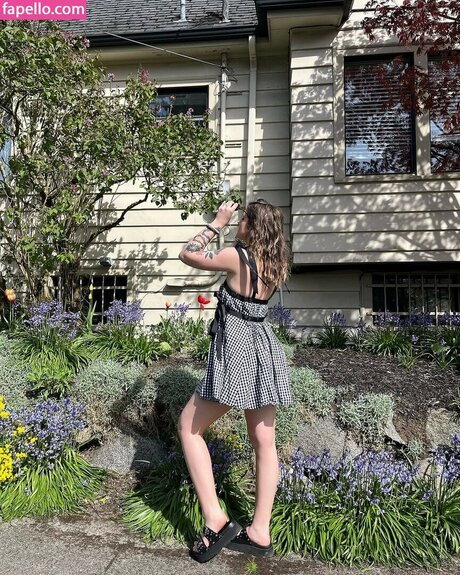 Msvioletvixxen onlyfans nsfw