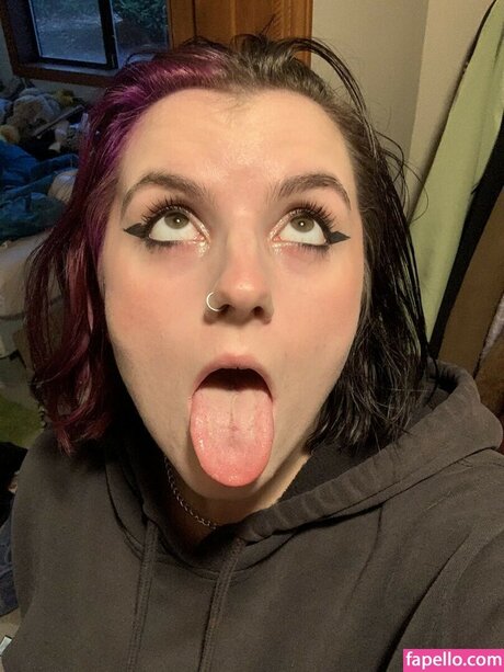 Msvioletvixxen nude onlyfans pics