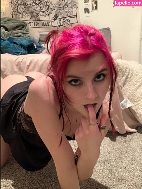 Msvioletvixxen nudes onlyfans leak