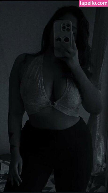 __anavrin___ leak only fans