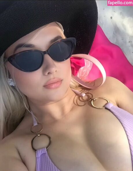 Amber Koltzow Bastick nsfw onlyfans