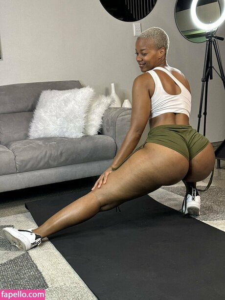 Faustina Thobakgale onlyfans topless