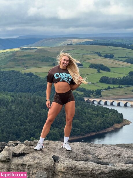 Livi Sheldon onlyfans sex leaks