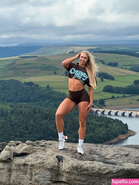 Livi Sheldon hot onlyfans