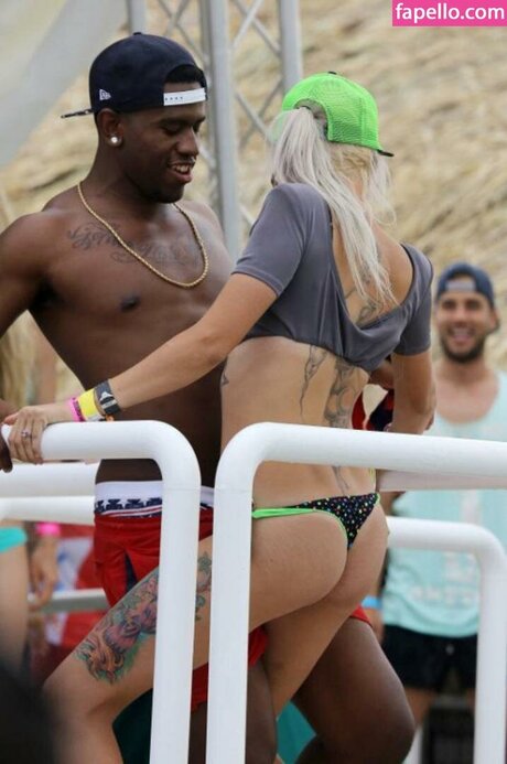 Ella Dvornik onlyfans nude tits