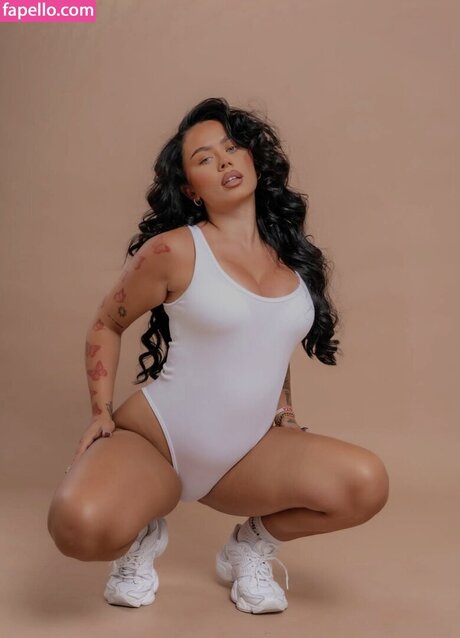 Elley Davies onlyfans naked