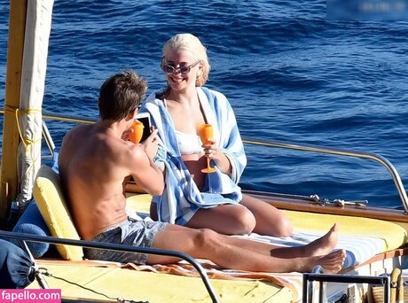 milf pantyhose onlyfans beautiful xxx render