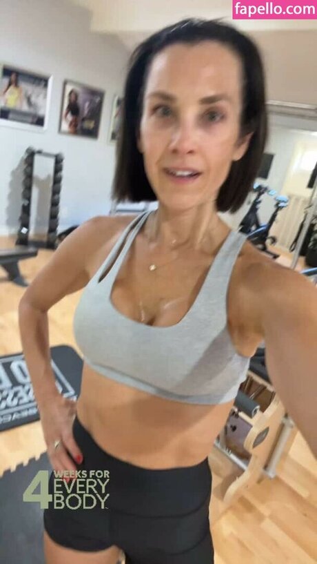 Autumn Calabrese  galleries