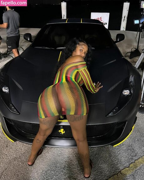 Sexxy Red onlyfans nide