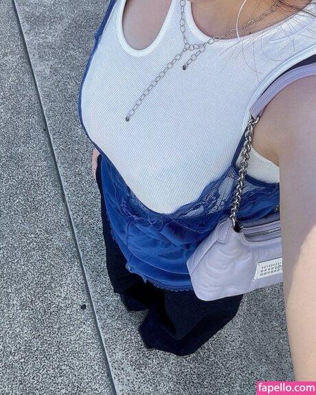 nianx1 tits onlyfans